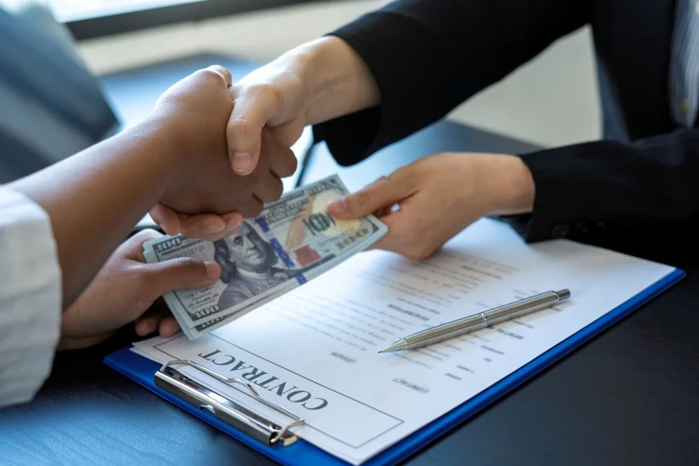 The Hidden Risks of Rolling Over Payday Loans 2 How Much Will Max Pay Back in Total for This Loan
