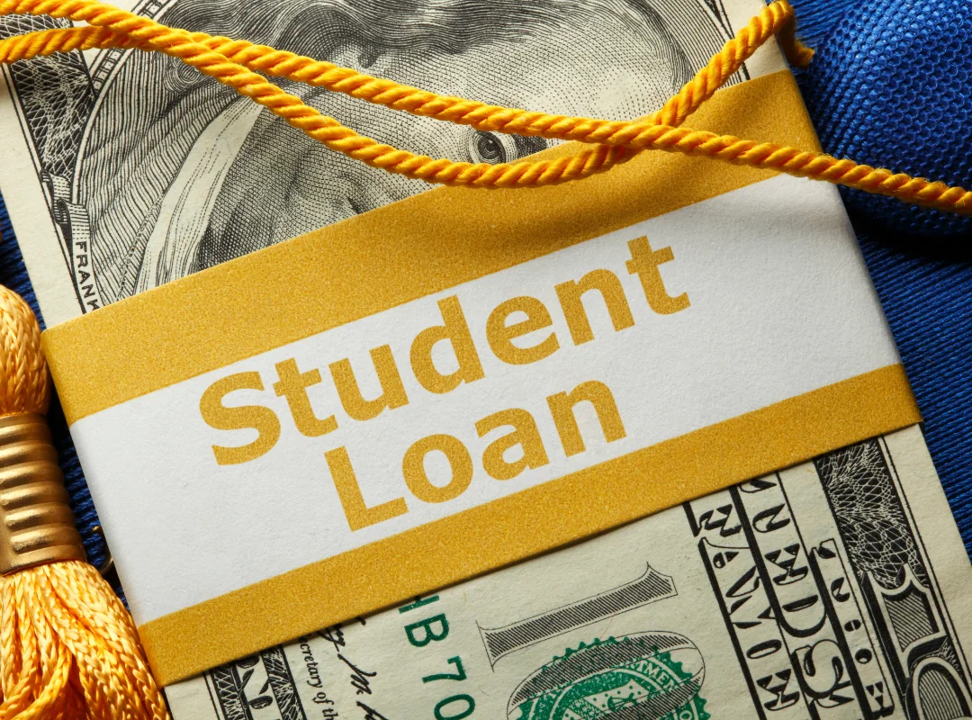 Effects of loan on student credit scores