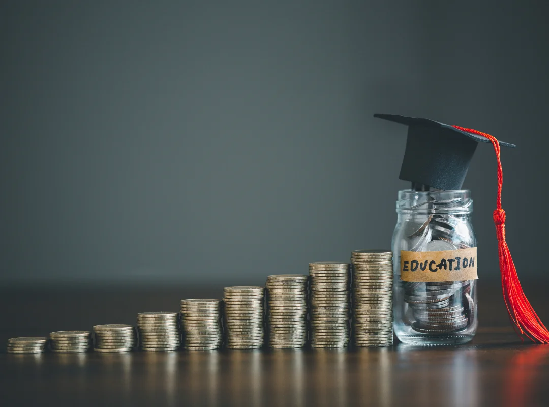 How Can People Minimize Their Student Debt?